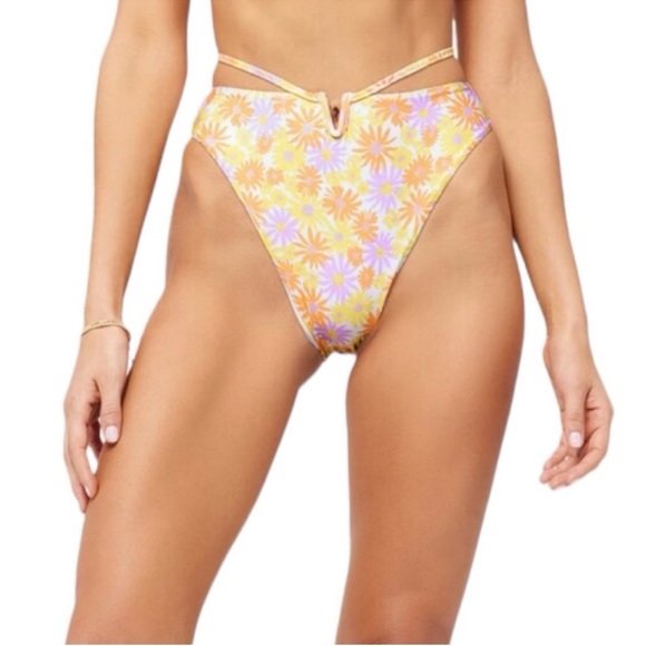 L*Space Joy Bitsy Bottoms in Oopsie Daisy Print - Picture 2 of 6